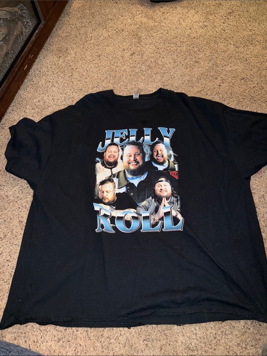 Gildan Other - Gildan Black Tee with Jelly Roll Graphic